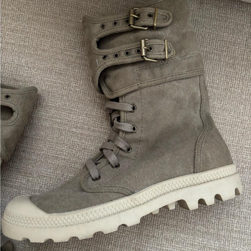 Palladium Pampa Pelaton Combat Boots Size 9 Women’s Beige Khaki Calf Buckles - Picture 12 of 12
